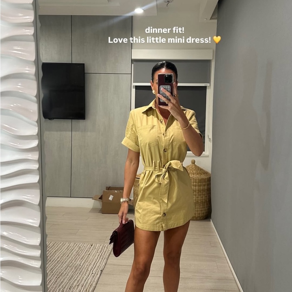 Yellow Buttoned Mini Shirt Dress with Dress Shirt Collar